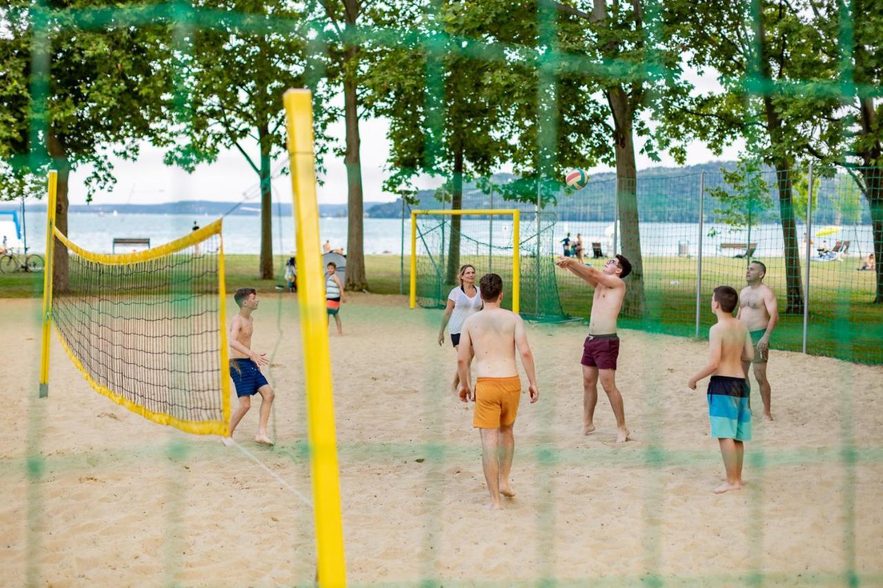 Balatontourist Fuered Camping & Bungalows Балатонфюред Екстер'єр фото