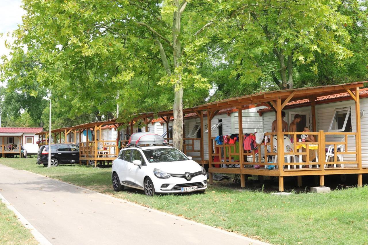 Balatontourist Fuered Camping & Bungalows Балатонфюред Екстер'єр фото